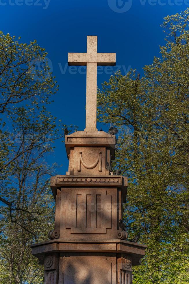 Denkmal des Kreuzes am König Peter Platz in Pancevo, Serbien? foto