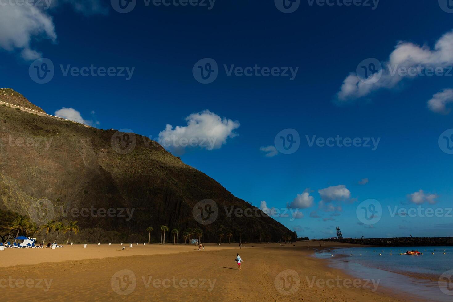 Aussicht auf teresitas Strand in der Nähe von Santa Cruz de Tenerife auf Kanarienvogel Inseln, Spanien. foto