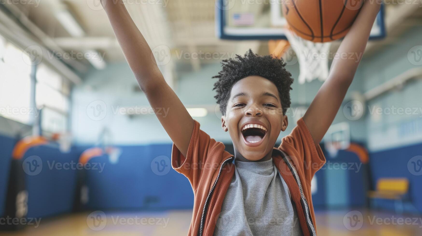 ai generiert ein Teenager Junge von Norden Amerika, mit ein aufgeregt Ausdruck und ein Basketball, ist feiern ein gewinnen Schuss im ein Schule im Chicago, USA foto
