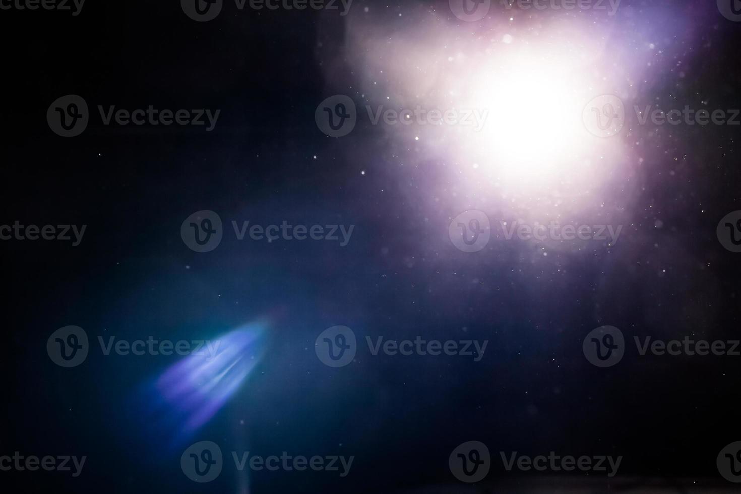 echtes Lens Flare Studioaufnahme einfach als Filter über Fotos hinzuzufügen