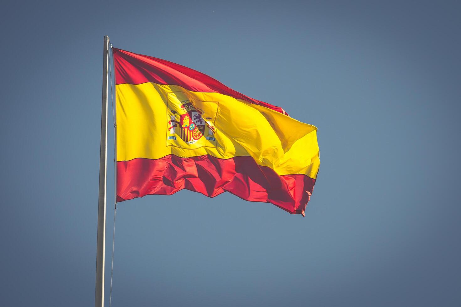 Spanisch National Flagge. im Madrid, Spanien foto