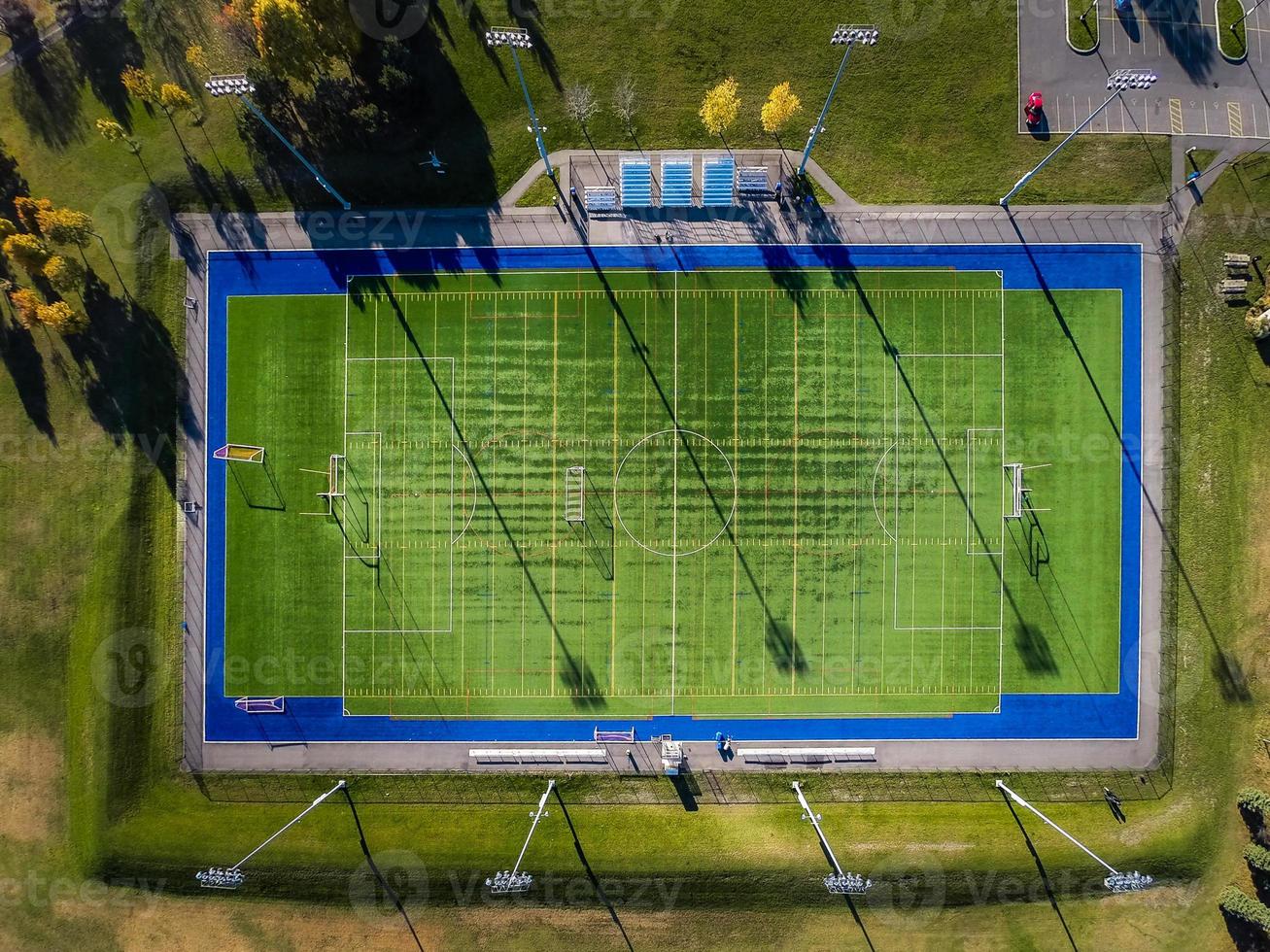 Luftaufnahme des Fußballplatzes im Freien foto