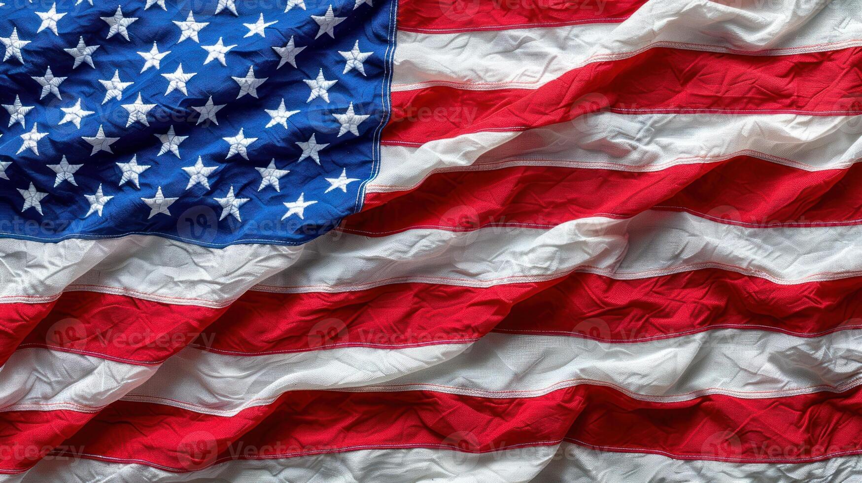 detailliert Aussicht von ein amerikanisch Flagge flattern im das Wind foto