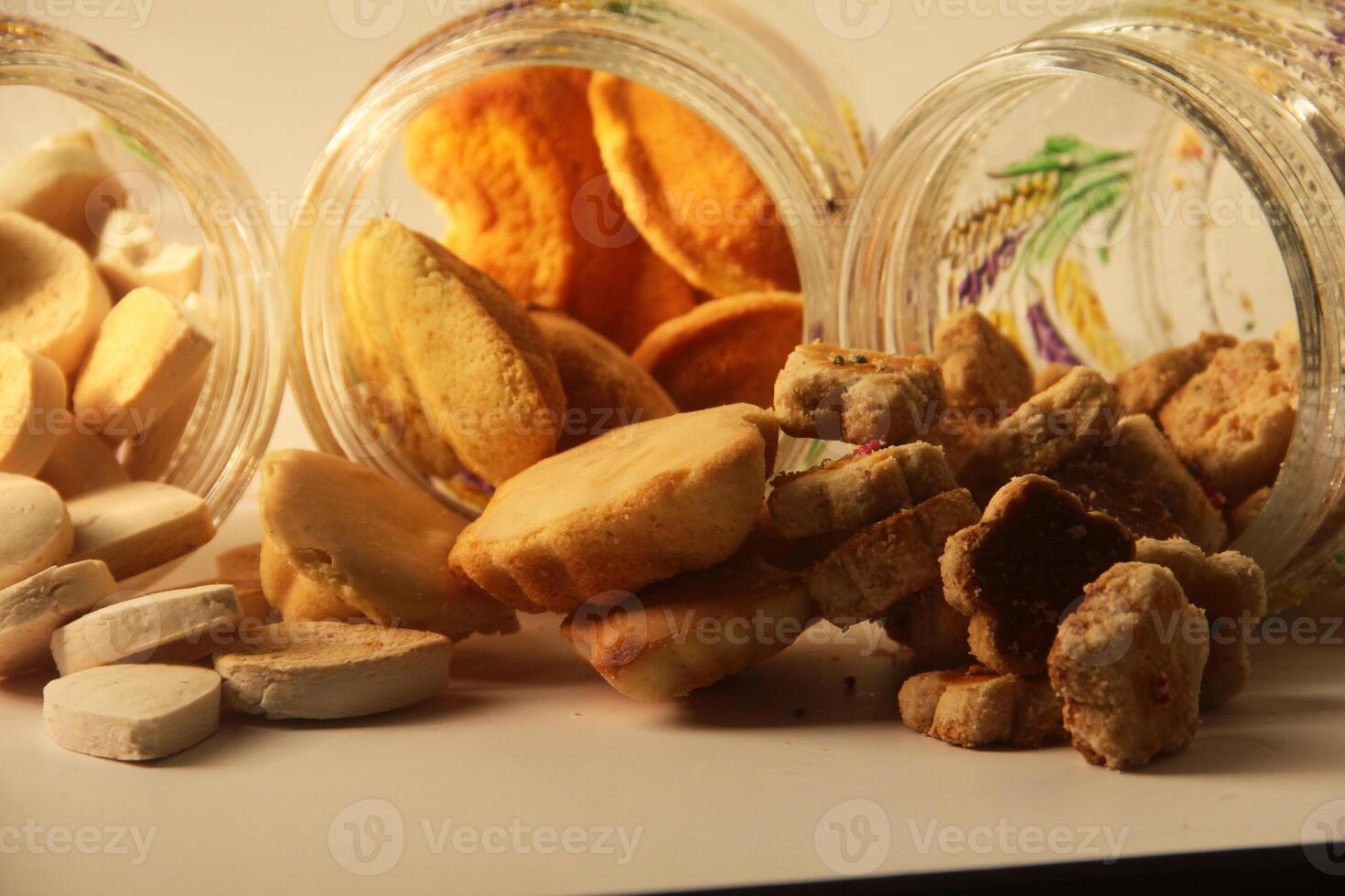 eid Kekse sind häufig benutzt wie Snacks wann Versammlung mit Besuch Familie und Verwandtschaft foto