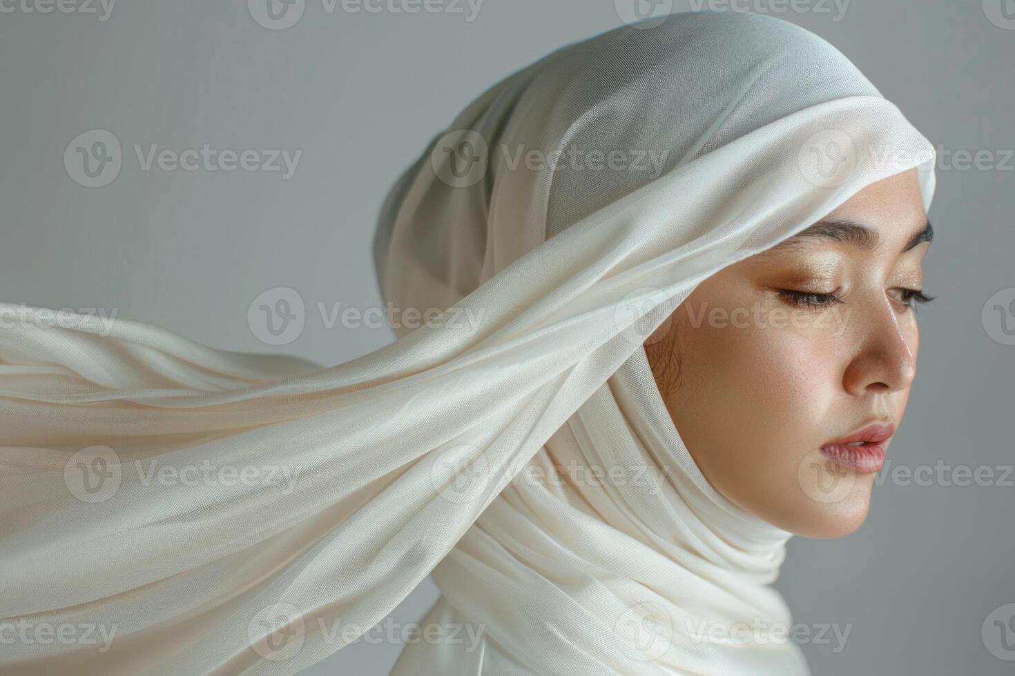 ai generiert Muslim Frau im traditionell Hijab feiert idul fitri Mode. foto