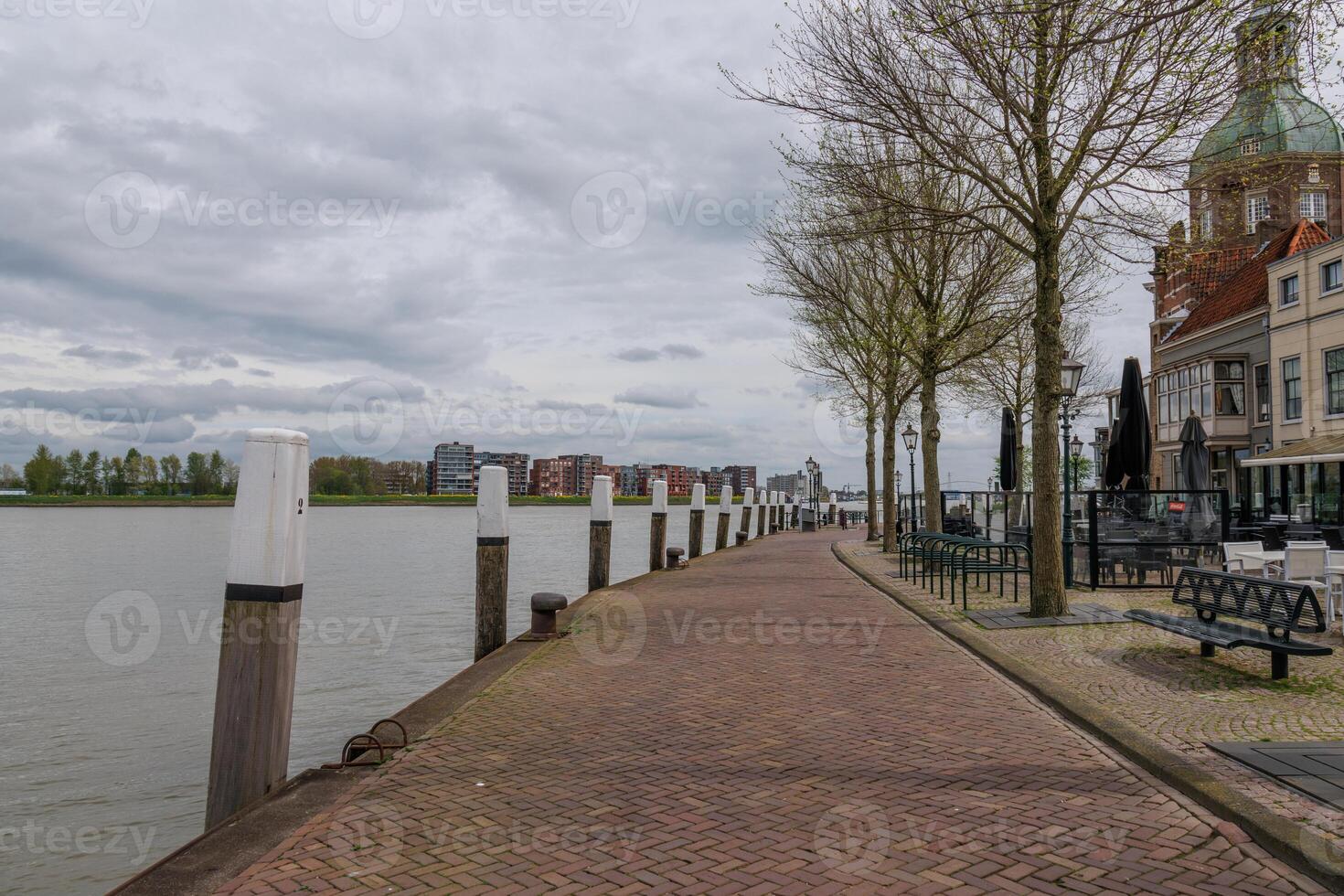 das Niederländisch Stadt von dordrecht foto
