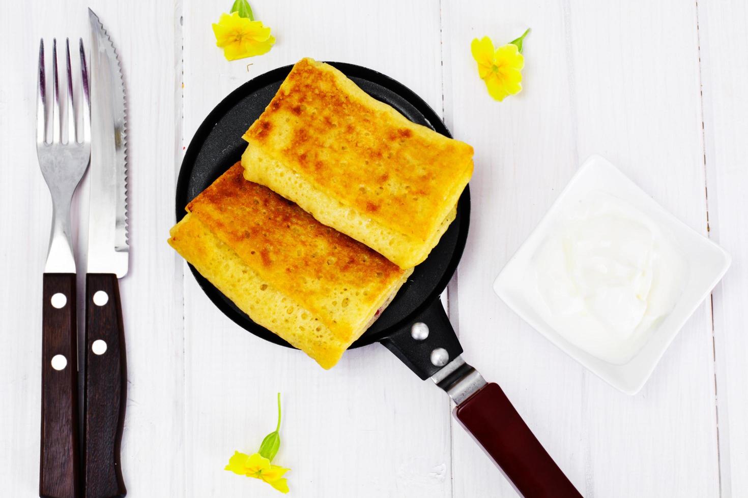 Pfannkuchen mit Kirschen foto