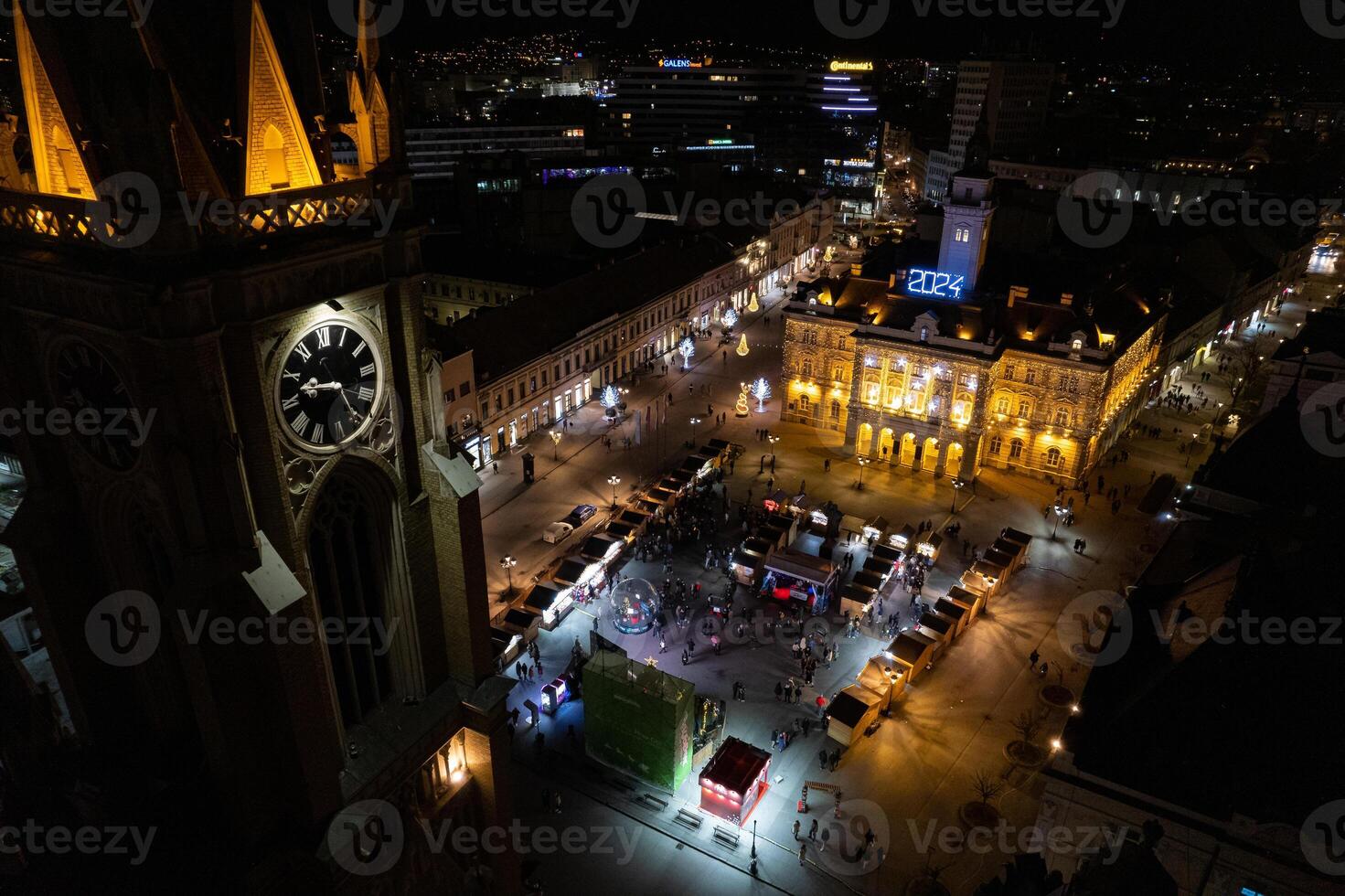 Stadt Quadrat, zum das Neu Jahr im das Nacht foto