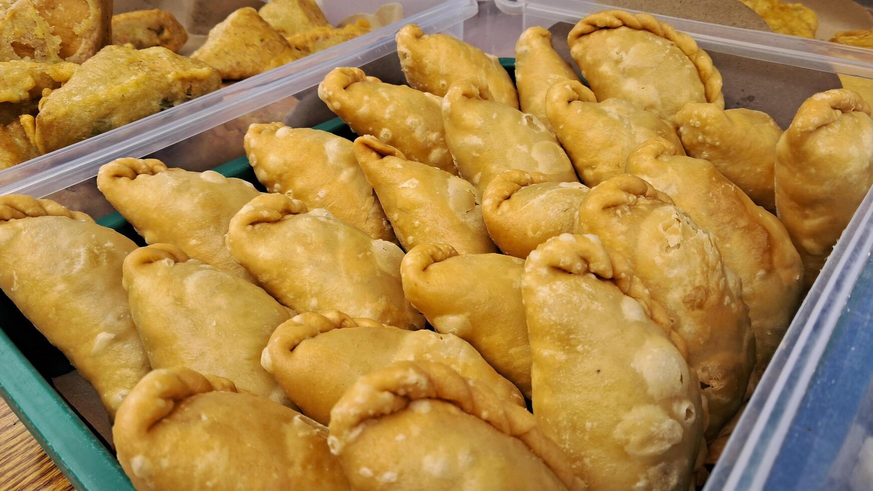 Pastell- enthält Eier und Gemüse traditionell Essen foto