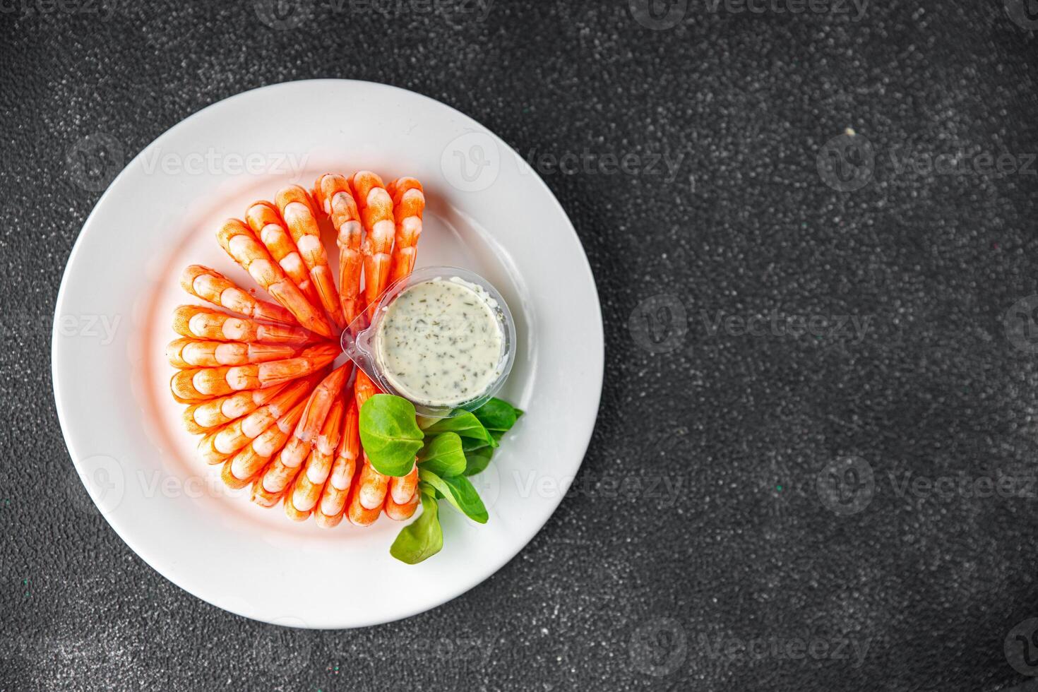 Garnele bereit zu Essen frisch Kochen Vorspeise Mahlzeit Essen Snack auf das Tabelle Kopieren Raum Essen Hintergrund rustikal foto