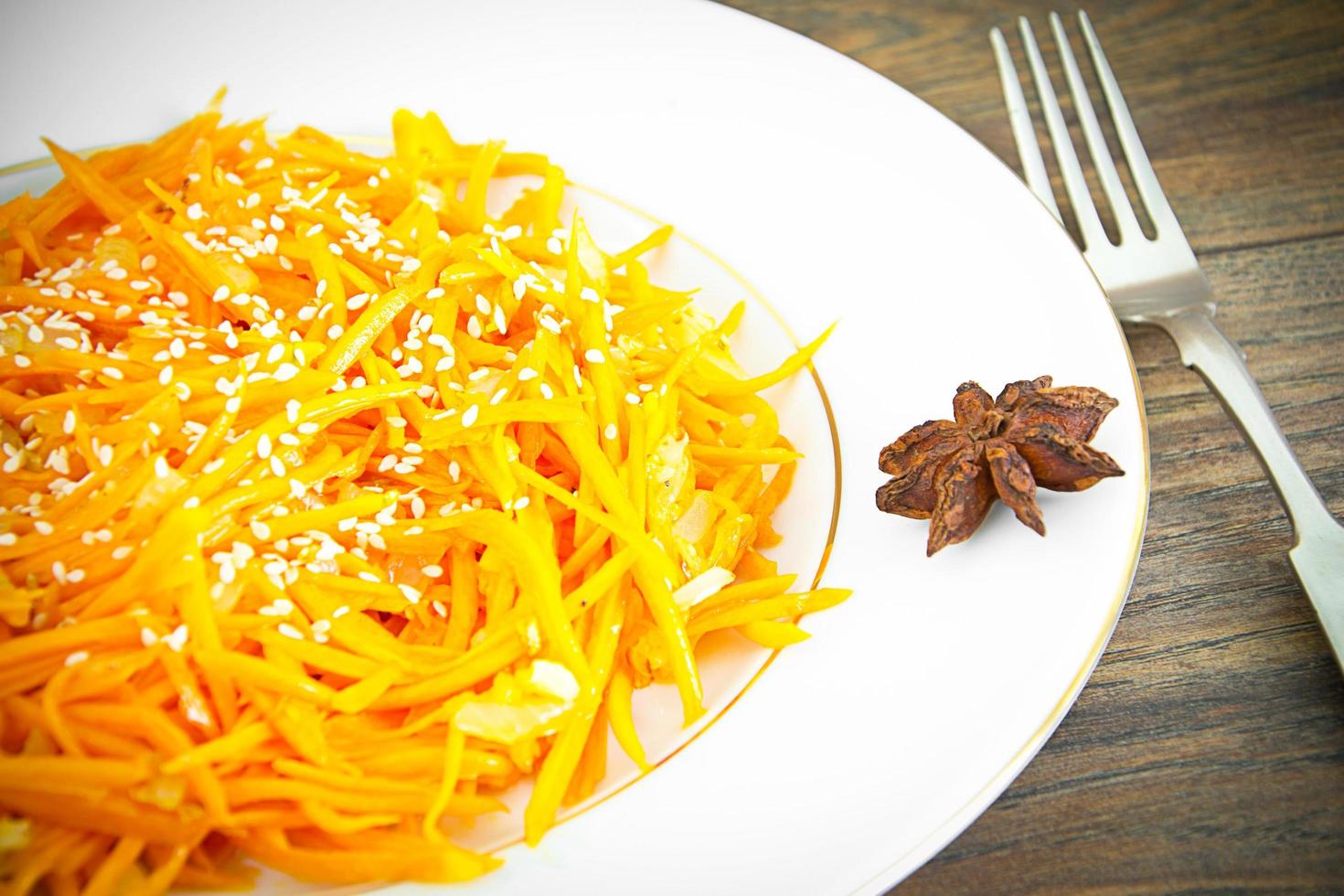 Ernährung und gesundes Essen. koreanische Karotten. foto