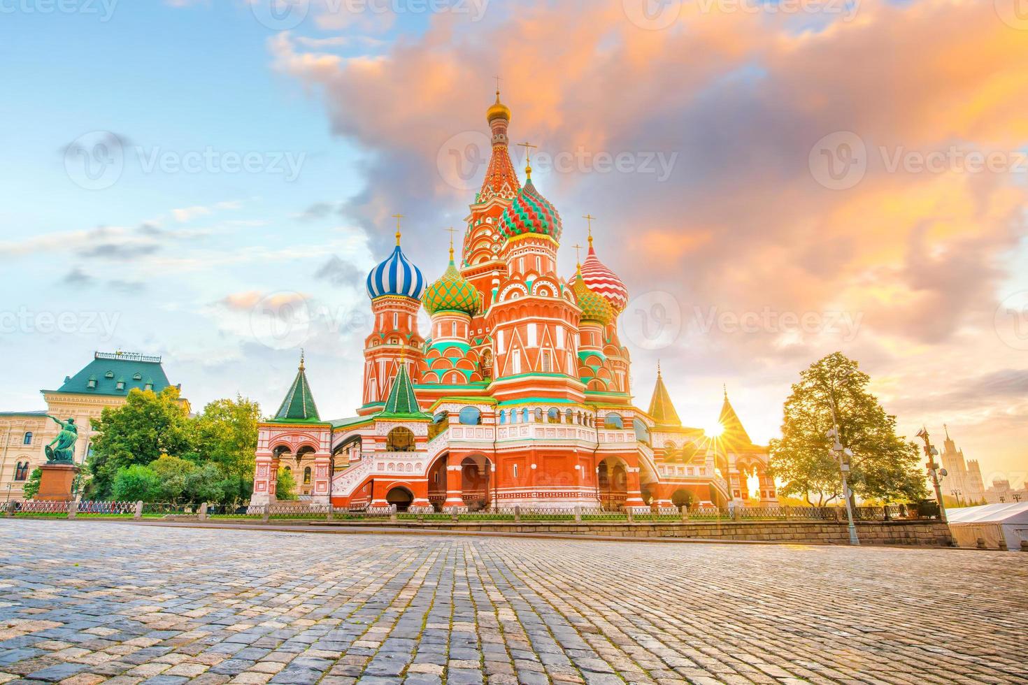 Basilikum-Kathedrale am Roten Platz in Moskau, Russland foto