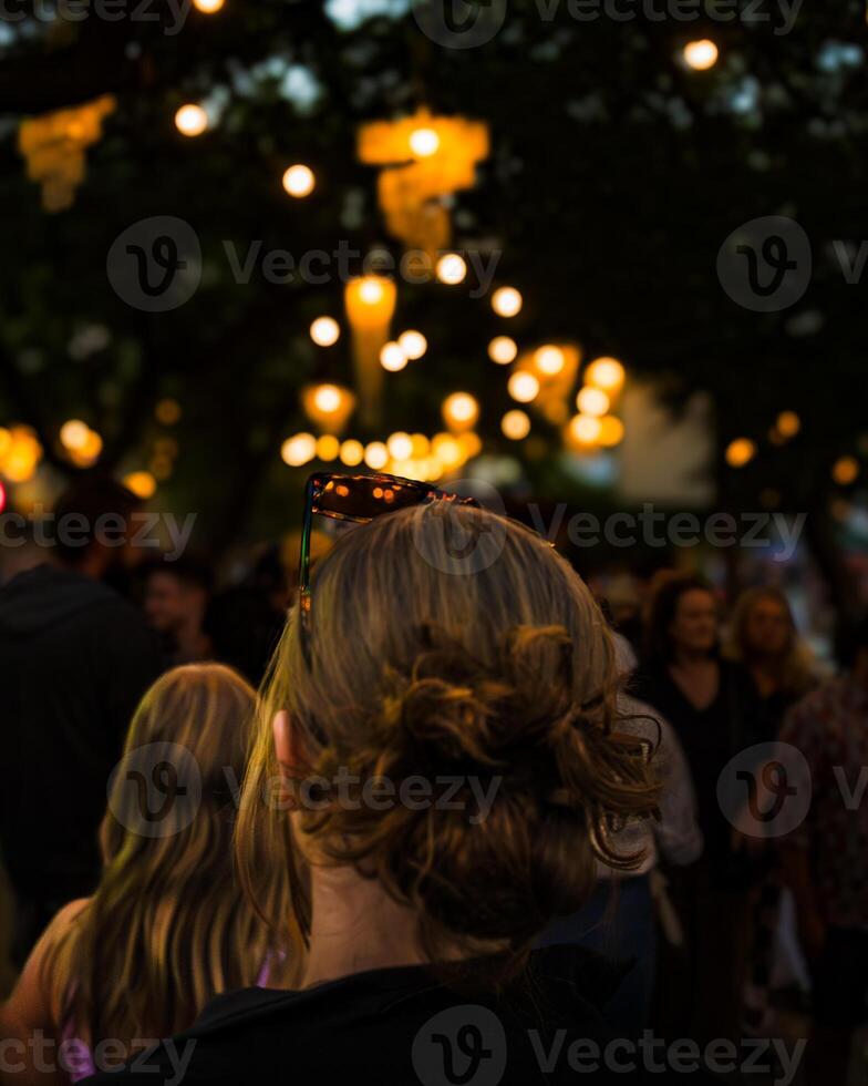 Dämmerung Gespräche und festlich Beleuchtung foto