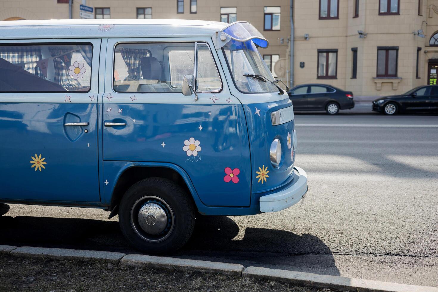 Minsk, Weißrussland, März 29, 2024 - - Jahrgang Bus Volkswagen t 2. foto