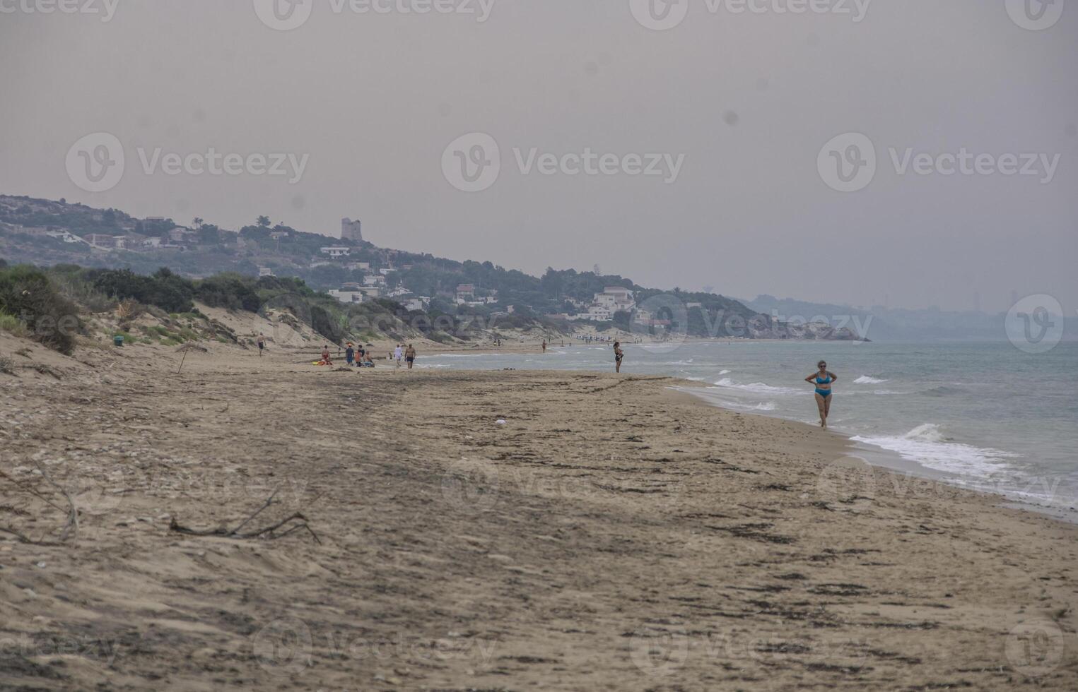 sizilianisch Strand mit Sturm foto