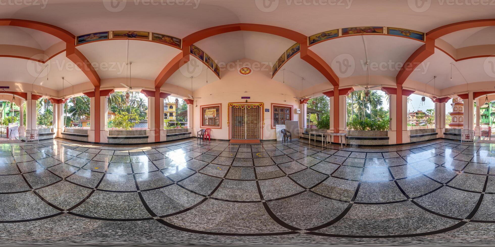 voll hdri 360 Panorama Innerhalb Hindu Tempel von Göttin laxmi im Urwald unter Palme Bäume im indisch tropisch Dorf im gleichwinklig Projektion. vr ar Inhalt foto