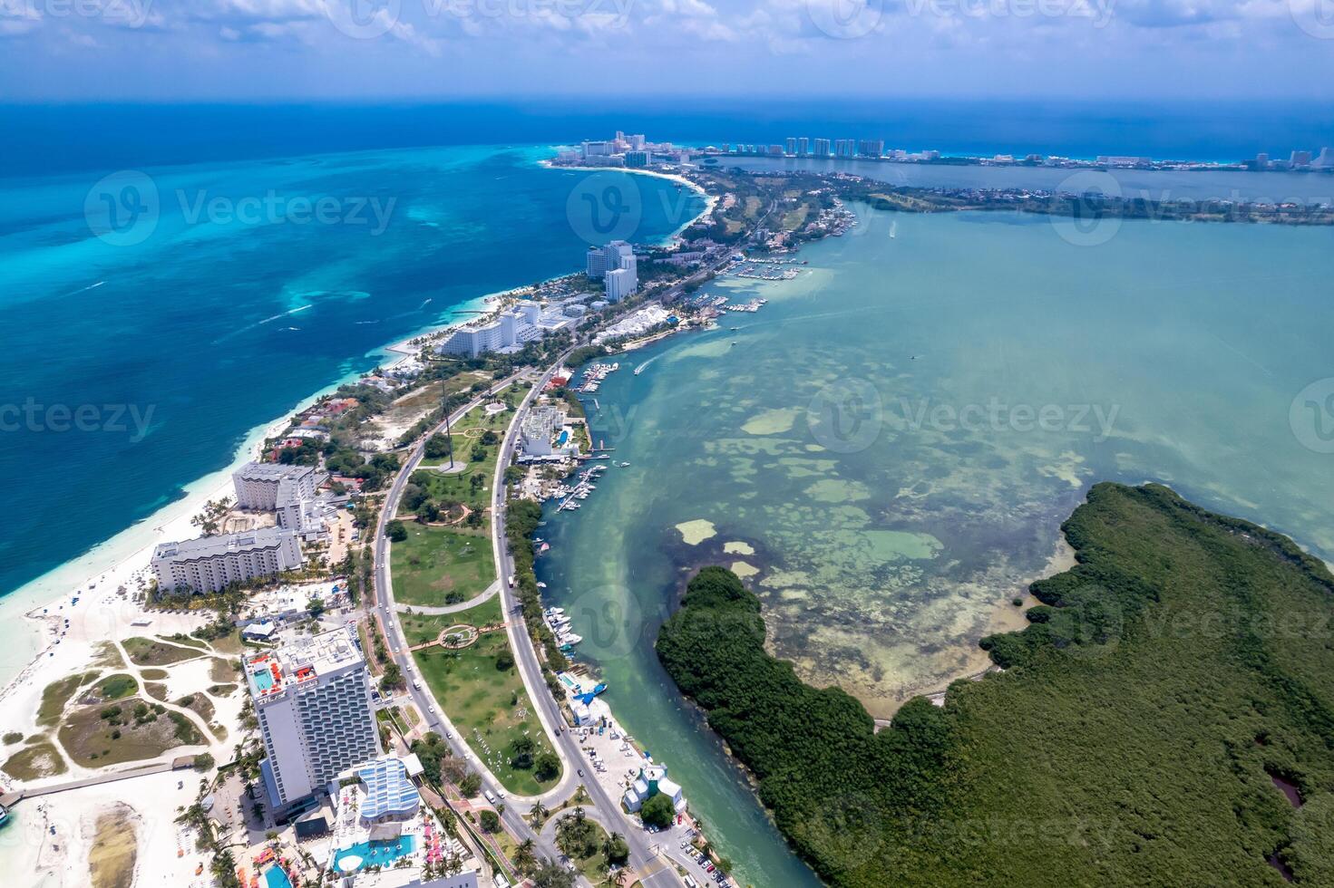 Antenne Aussicht von cancun Hotel Zone, Mexiko foto