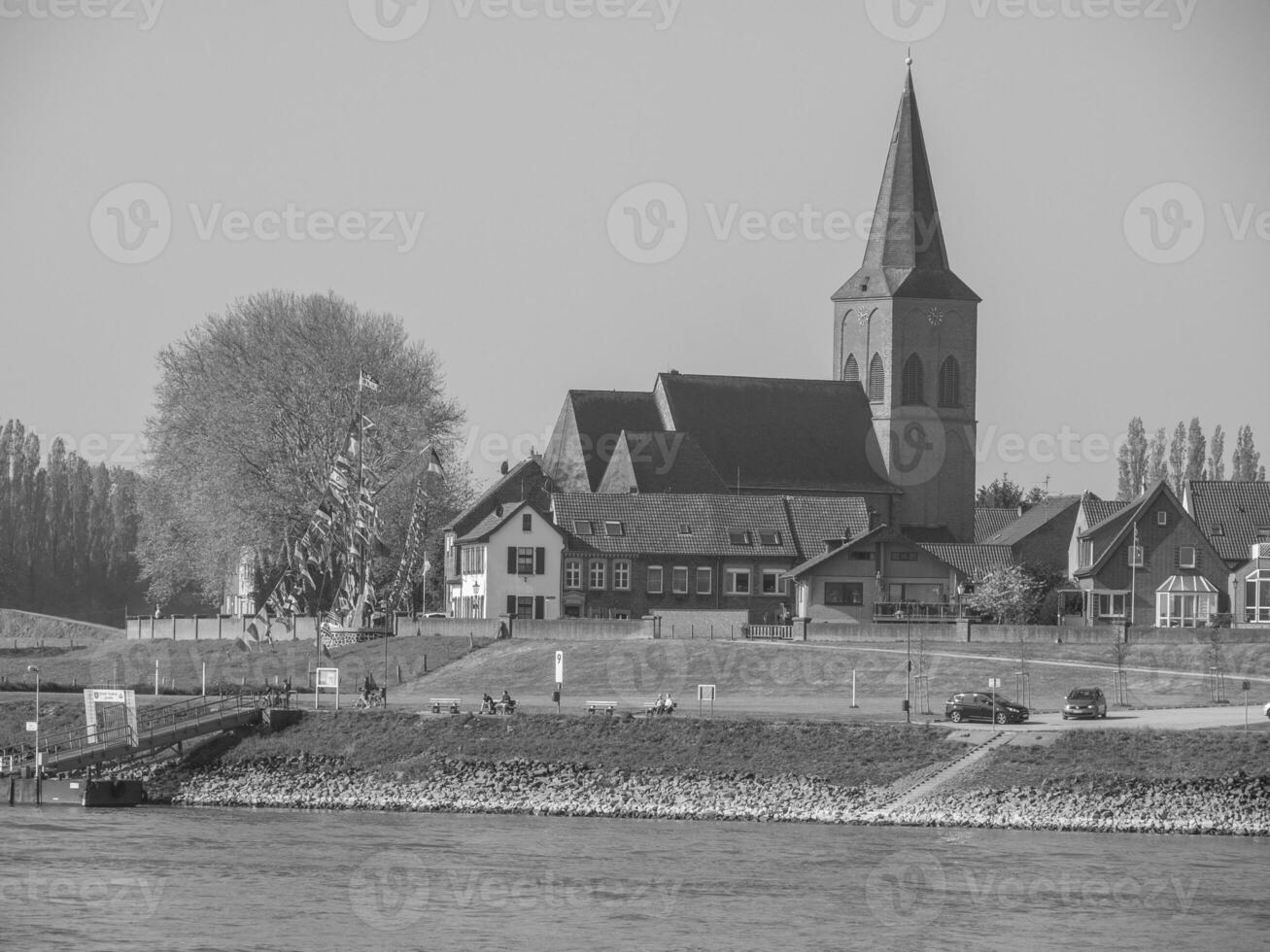 Rhein Fluss in der Nähe von rees foto