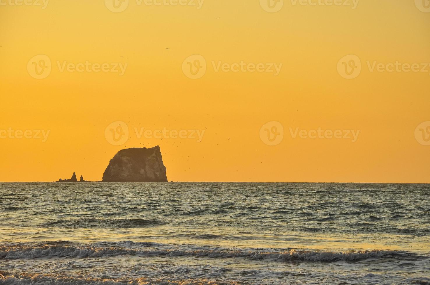 der Strand bei Sonnenuntergang foto