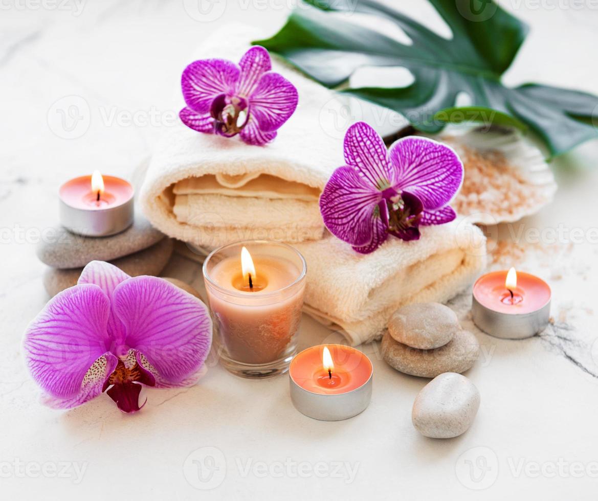 Wellnessprodukte mit Orchideen foto