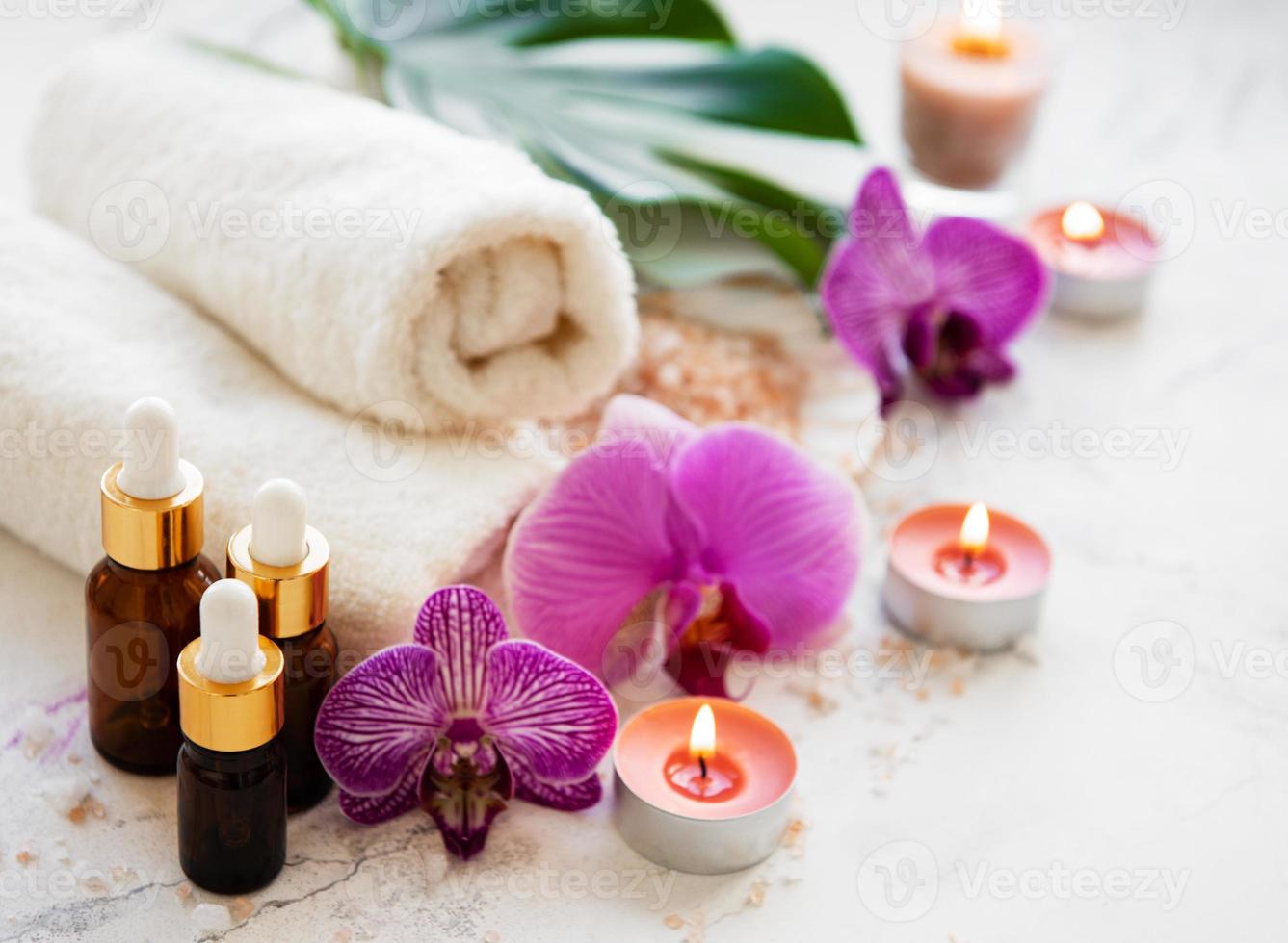 Wellnessprodukte mit Orchideen foto