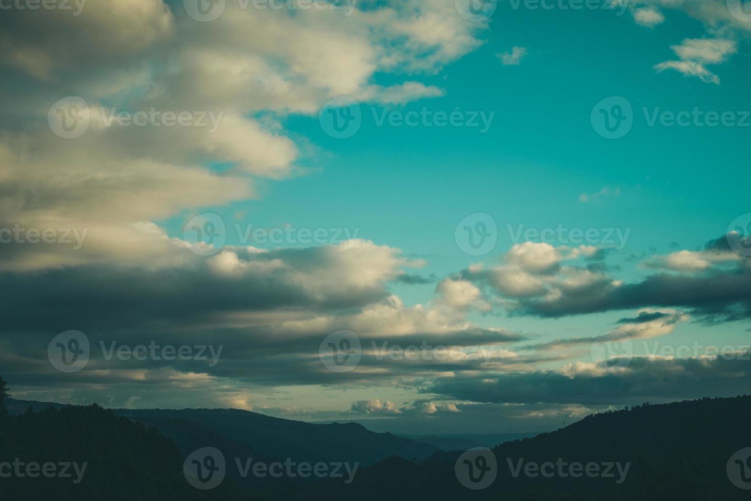 Himmel mit Wolken foto