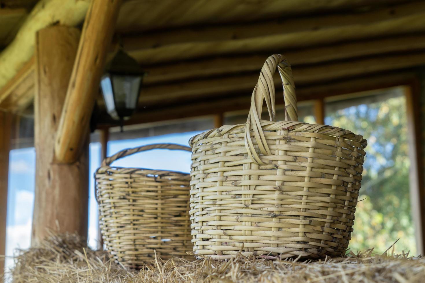 Körbe vom Bauernhaus foto