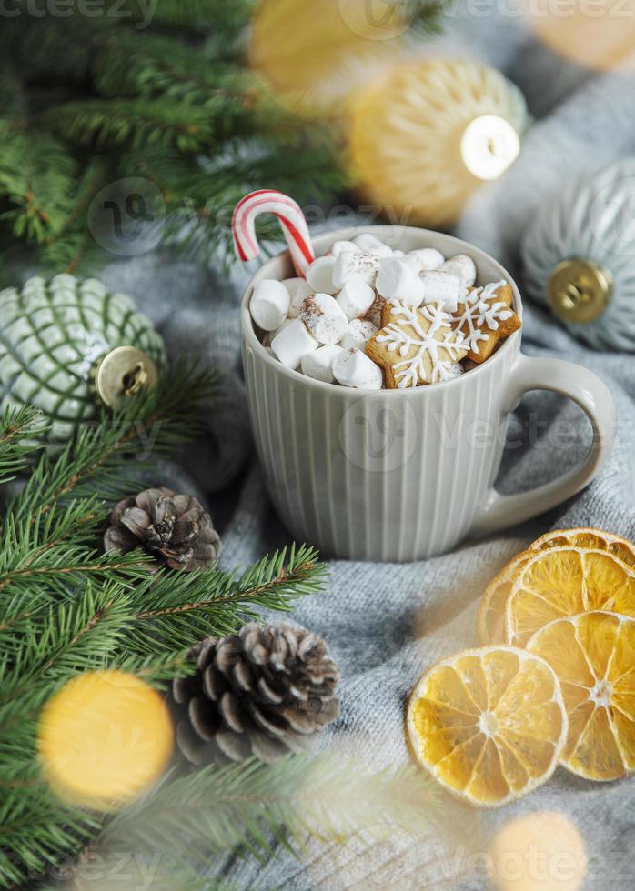 Weihnachtsheiße Schokolade mit Marshmallow foto