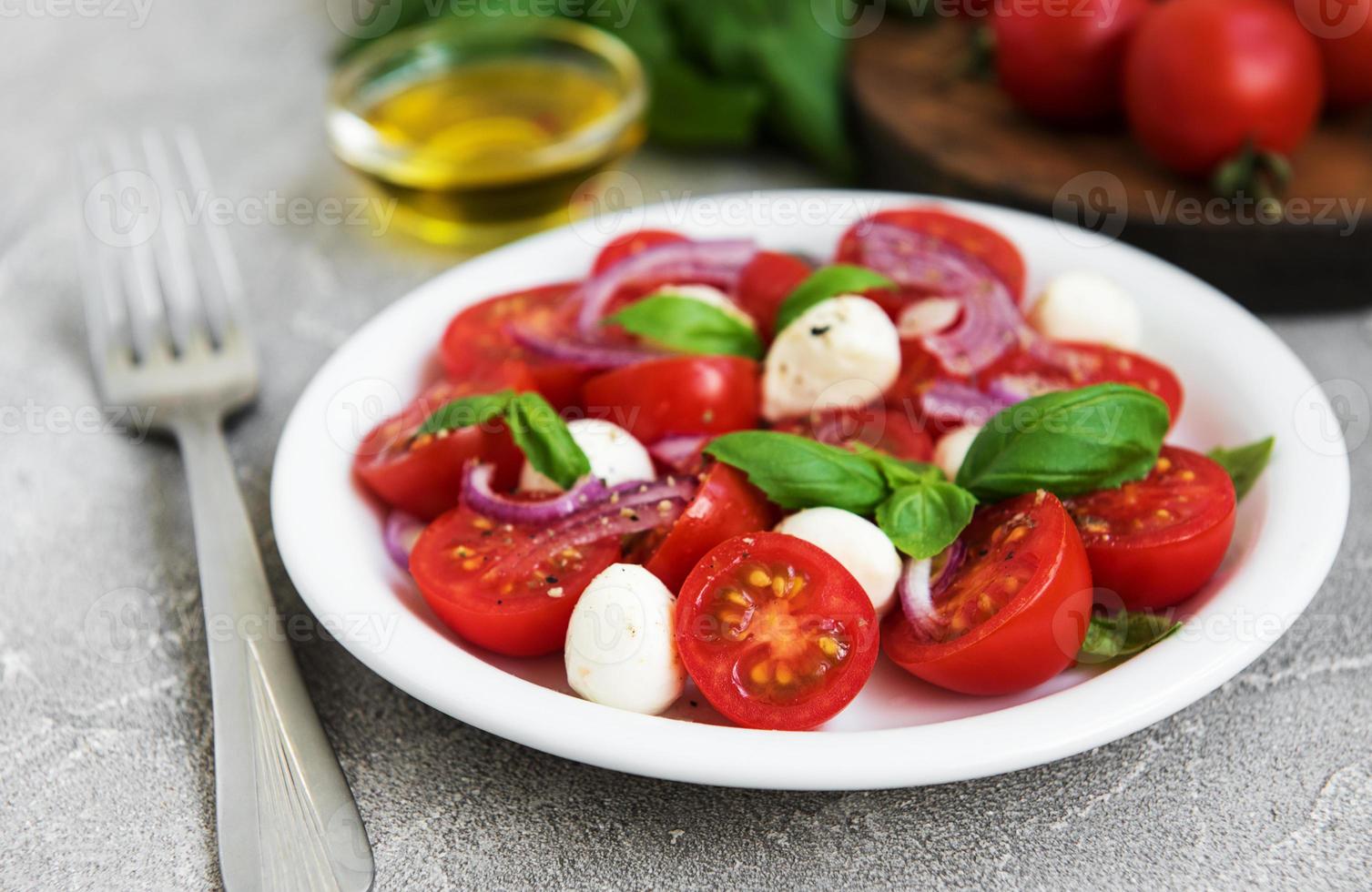 italienischer Caprese-Salat foto