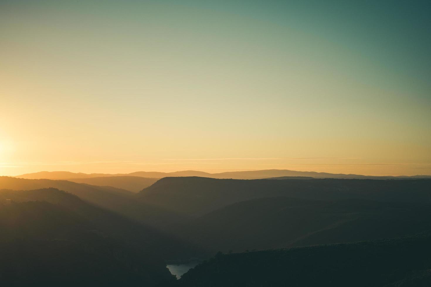 Sonnenuntergang am Berg foto