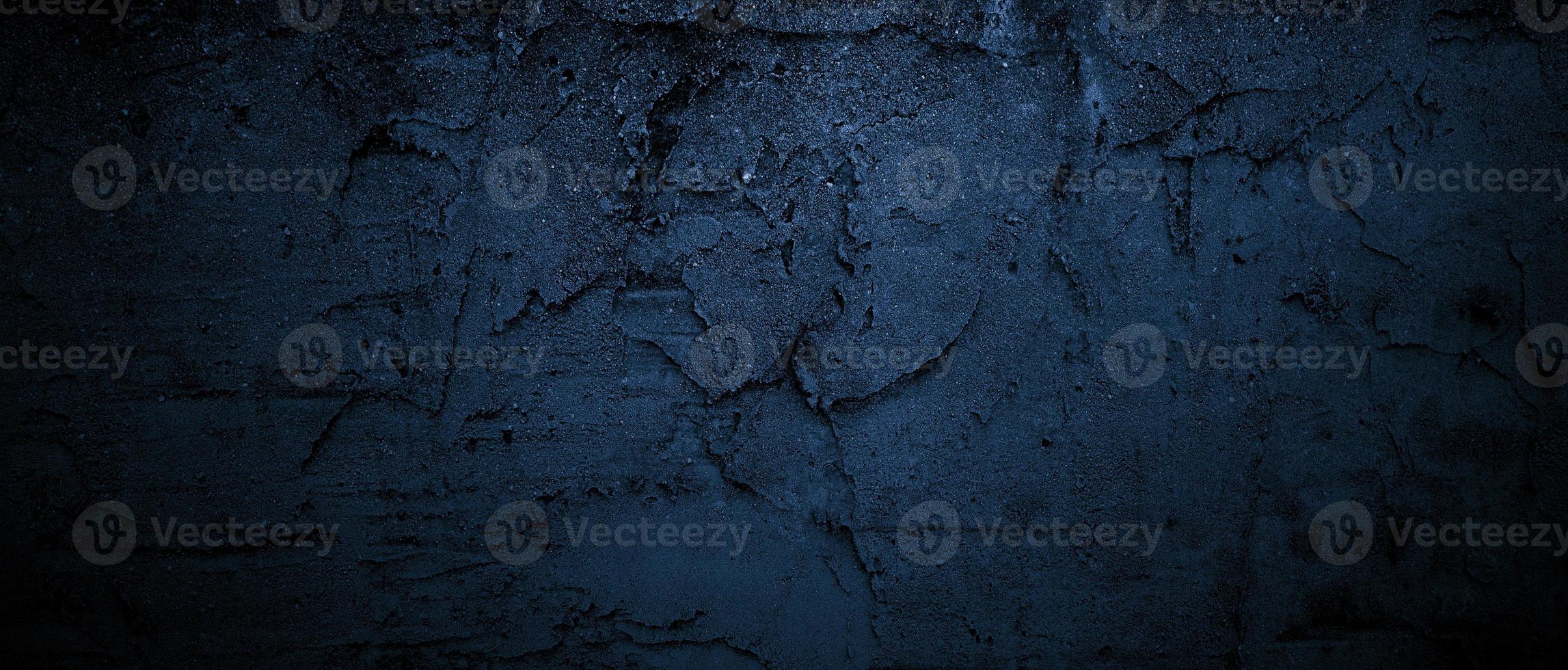 dunkelblauer Zement für den Hintergrund. beängstigend dunkle Wand foto