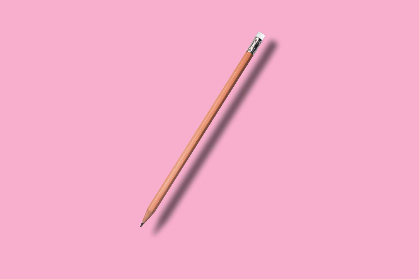 Bleistift auf farbigem Hintergrund foto