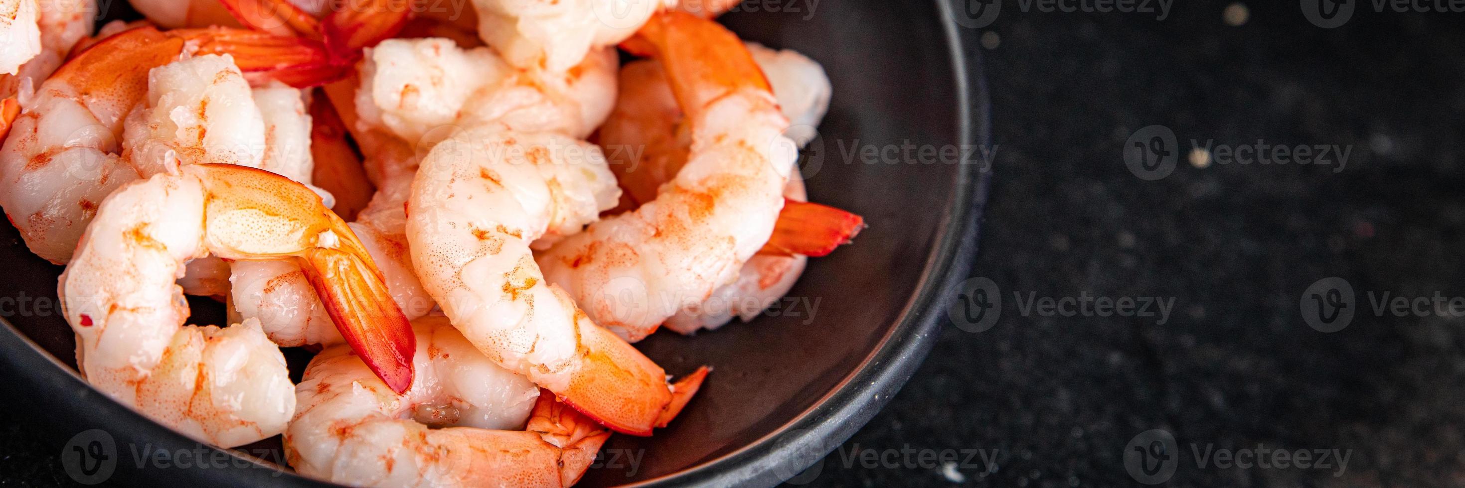 Garnelenfutter Garnelen geschälte Garnelen gesunde Mahlzeit foto