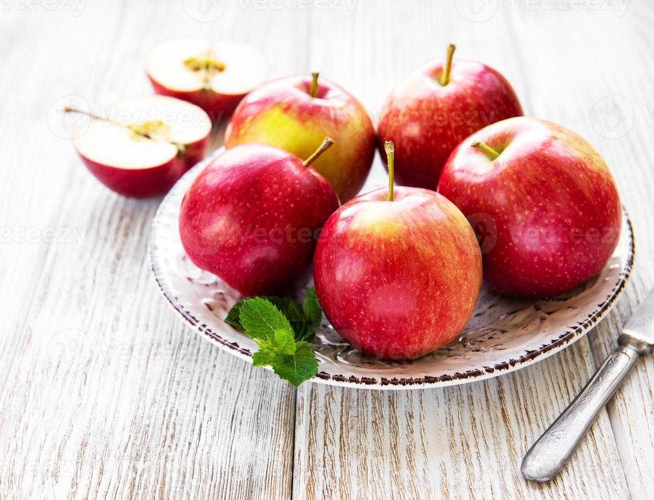 frische rote Äpfel foto