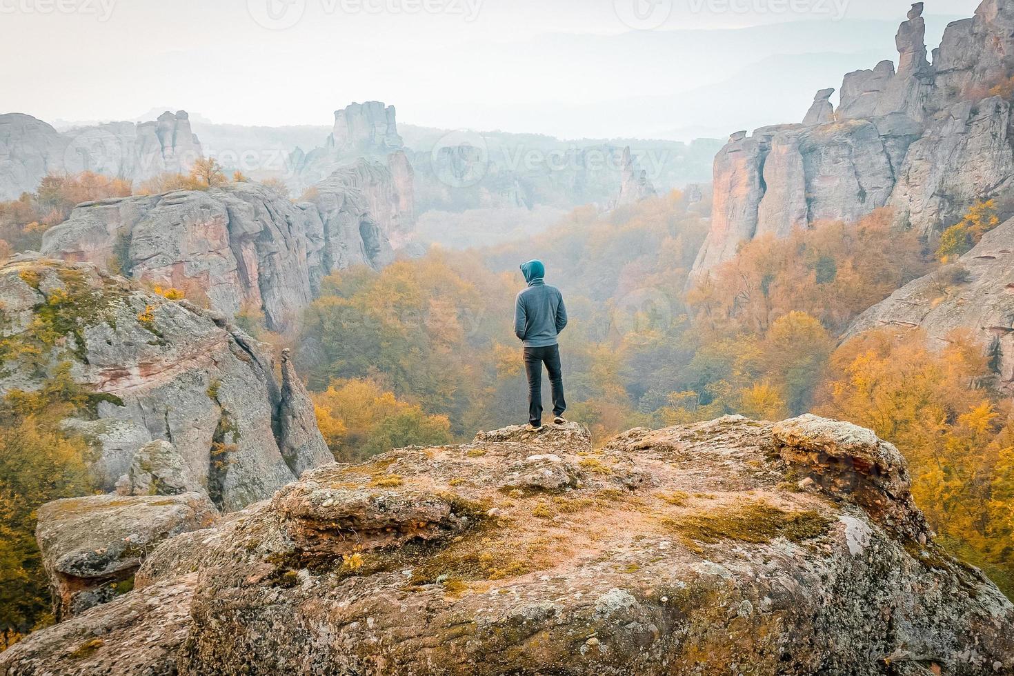 Person mit malerischer Aussicht foto