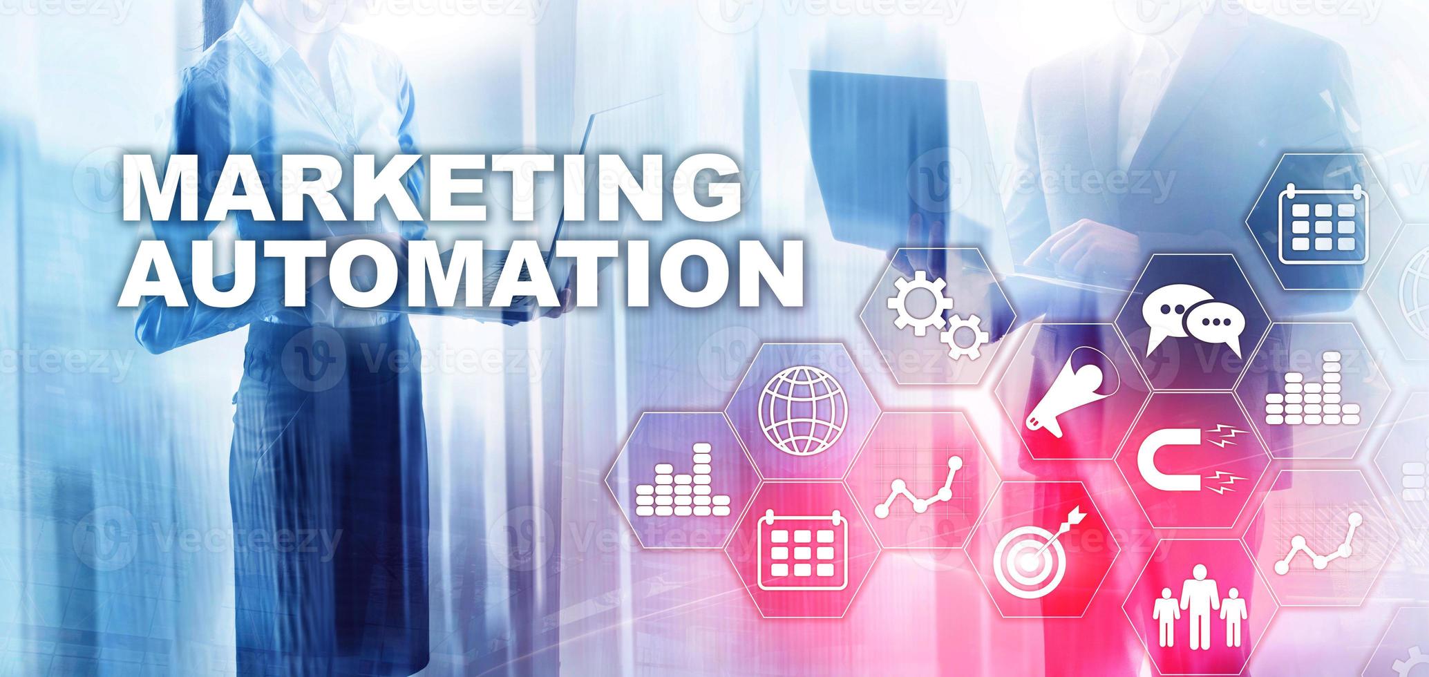 Marketing-Automatisierungs-Software-Technologie-Prozess-System-Internet-Business-Konzept. Mixed-Media-Hintergrund foto