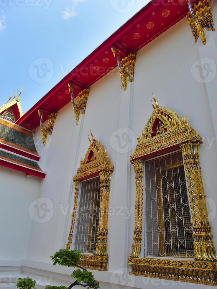 Wat Phra Chetuphonwat Pho befindet sich hinter dem prächtigen Tempel des Smaragd-Buddhas. foto