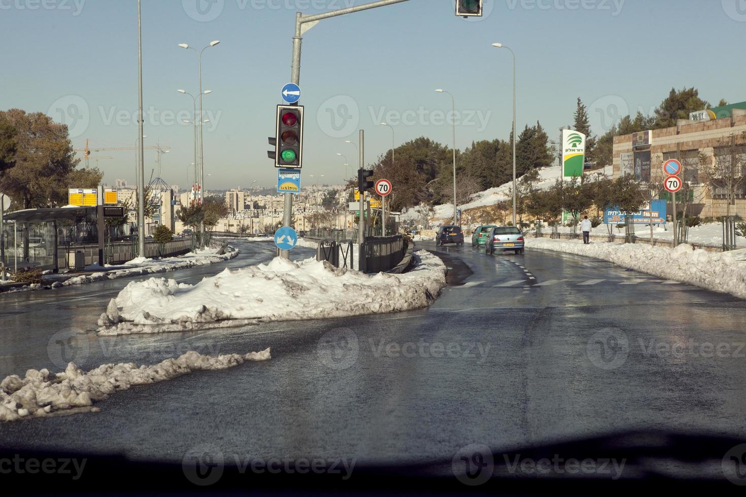 Schnee in Jerusalem und den umliegenden Bergen foto