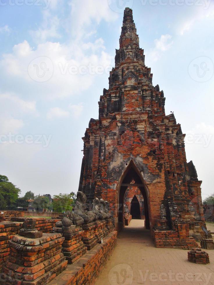 Wat Chaiwatthanaram ist ein buddhistischer Tempel in der Stadt Ayutthaya Historical Park Thailand am Westufer des Chao Phraya Flusses außerhalb der Insel Ayutthaya. foto