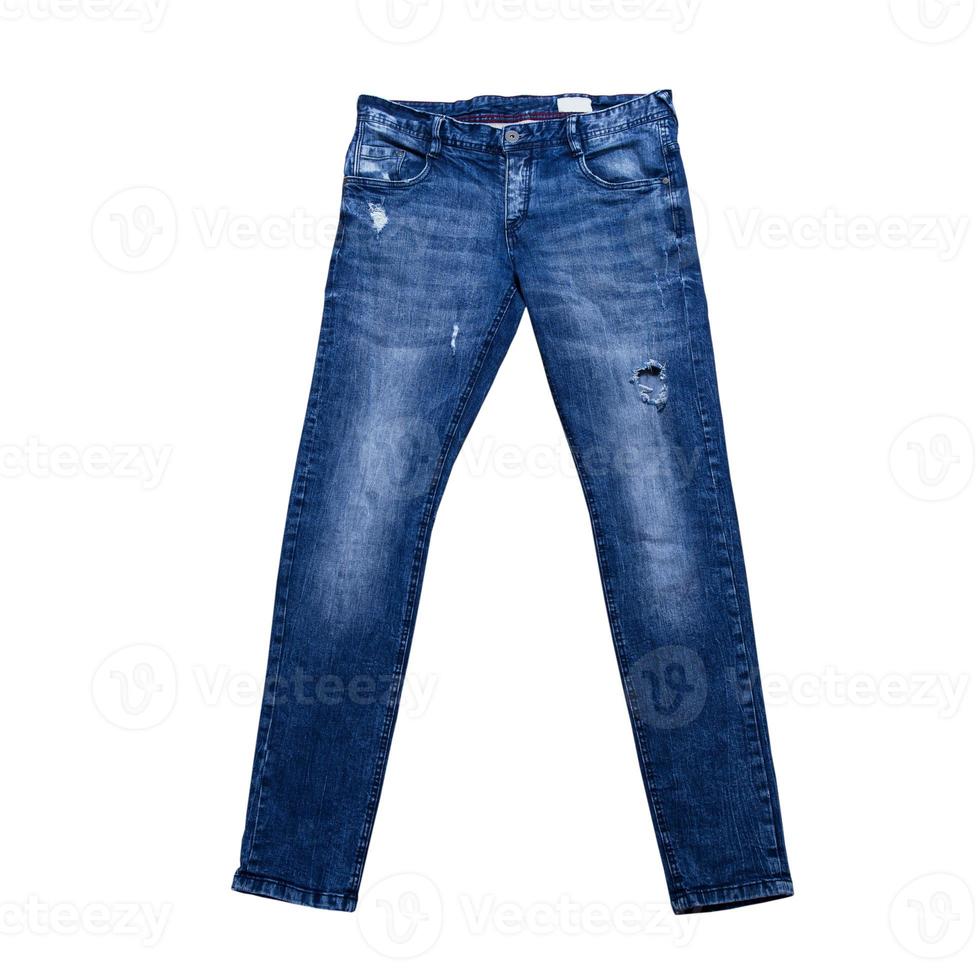 Jeanshosen isoliert auf weißem Hintergrund. Jeans isoliert auf weiß, Jeanshosen isoliert, gefaltete blaue Jeans isoliert auf weiß, Sommerkleidung, Stoffelement-Mockup foto