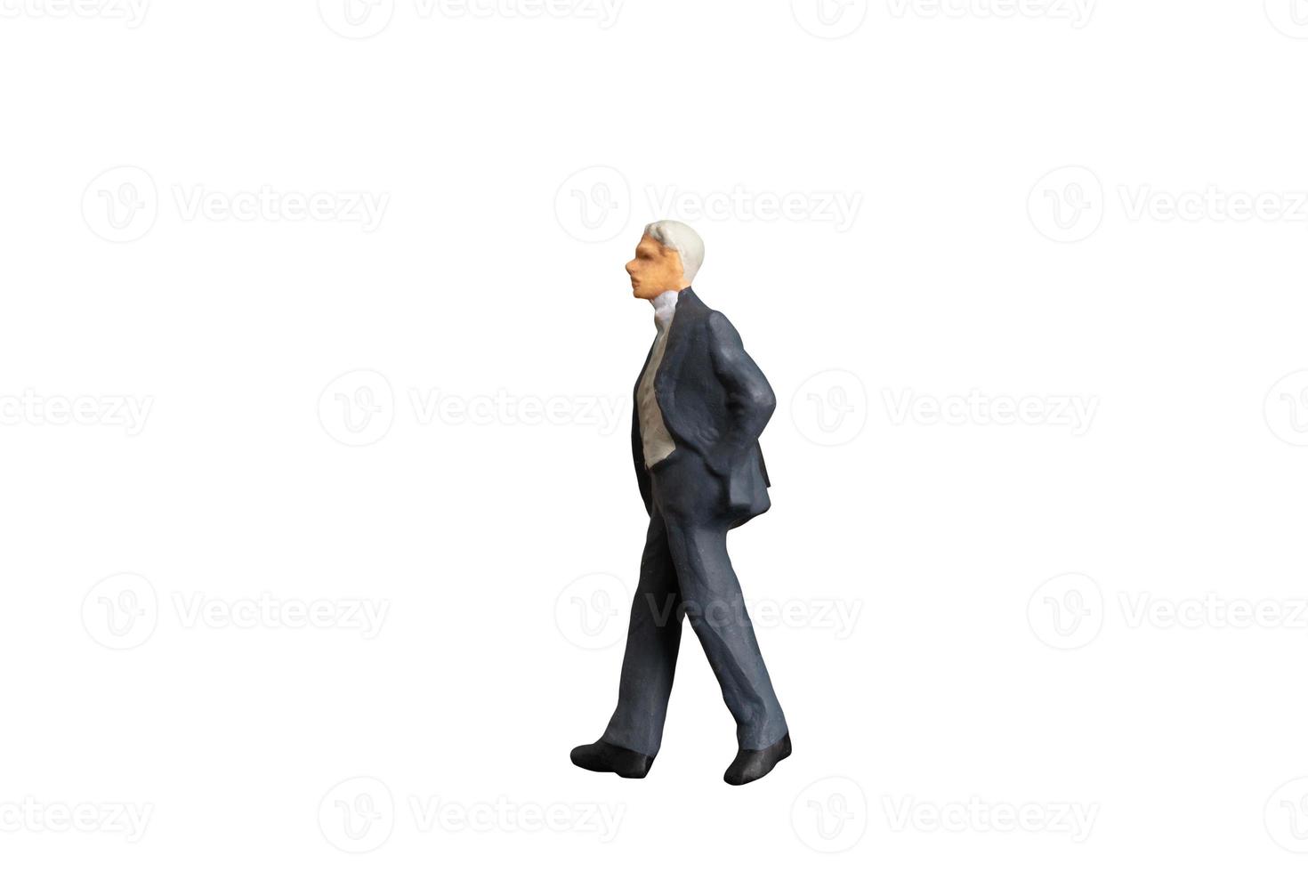 Geschäftsmann steht isoliert auf weißem Hintergrund mit Beschneidungspfad foto
