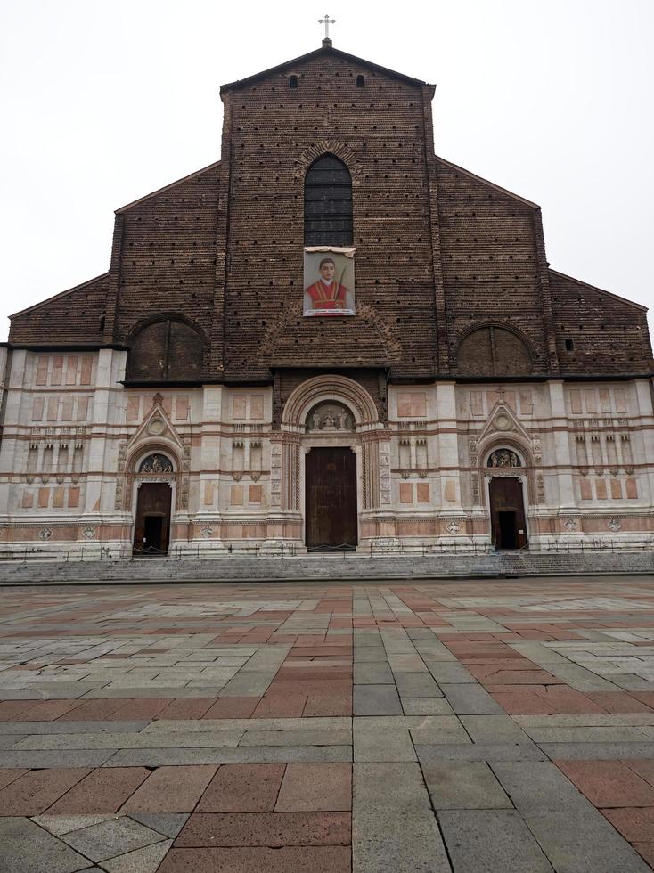bologna, italien, 2021, die basilika von san petronio im zentrum der stadt bologna. Italien foto