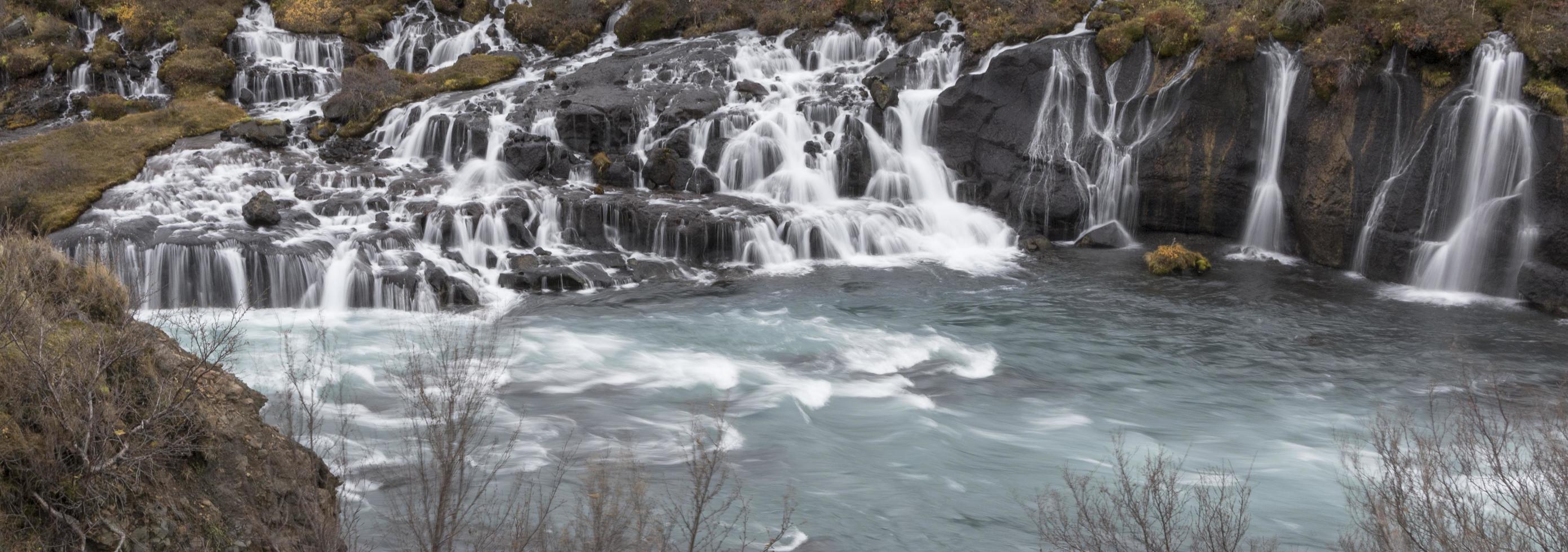 Hraunfossar Wasserfall in Island foto