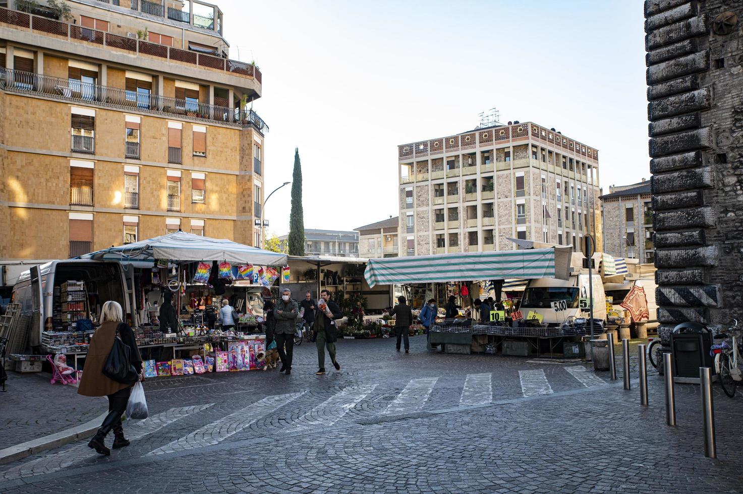 Wochenmarkt in der Stadt Terni foto