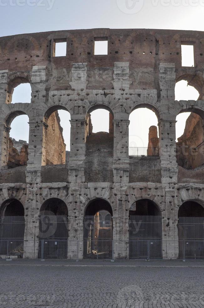das colosseum alias kolosseum oder colosseo in rom italien foto