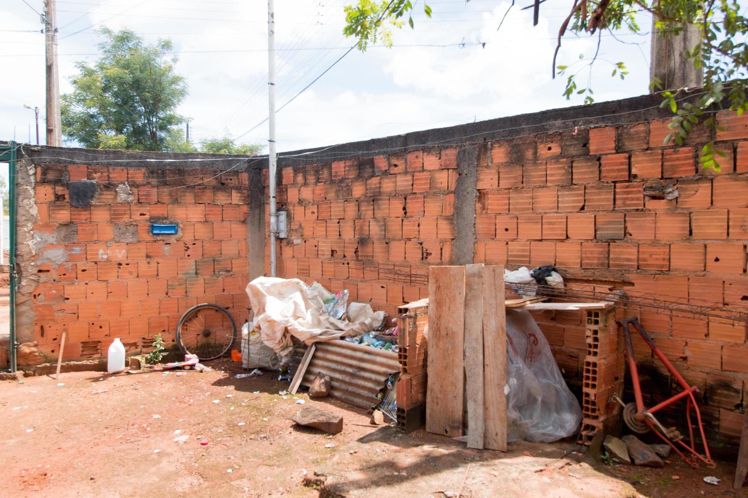 planaltina goias, brasilien, 5. februar 2022 die extrem schlechten wohnbedingungen in der stadt planaltina und in ganz brasilien. foto