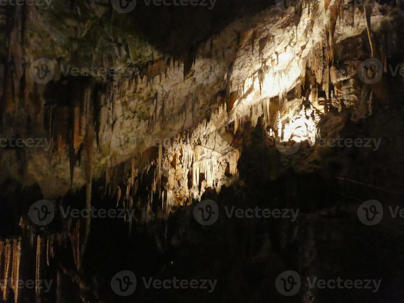 Karsthöhle in Postojna foto
