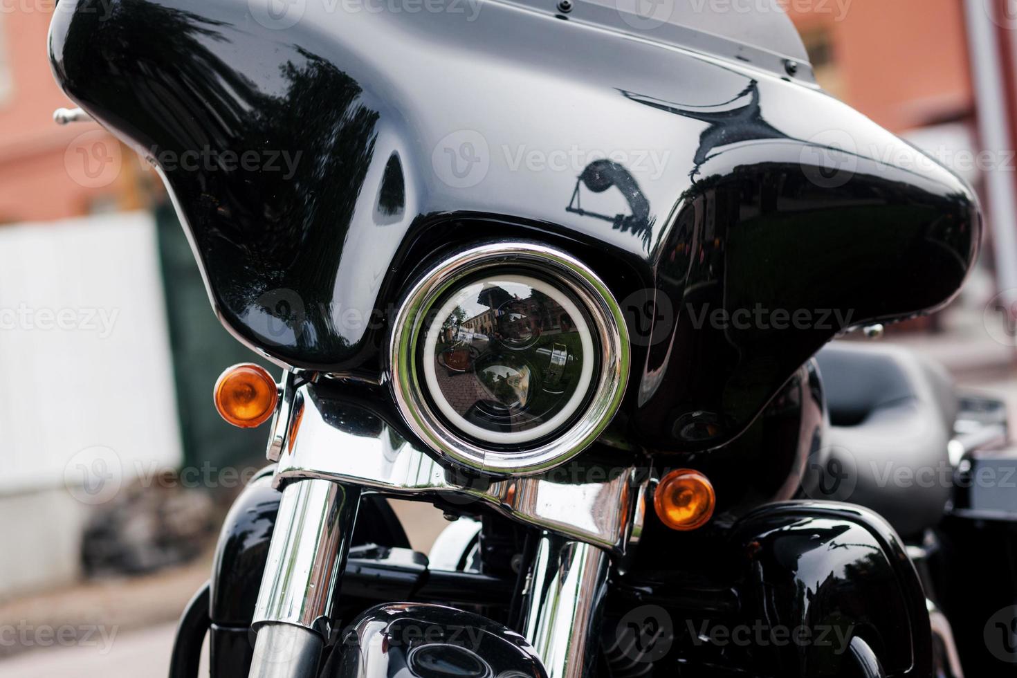 verchromte Motorradscheinwerfer foto