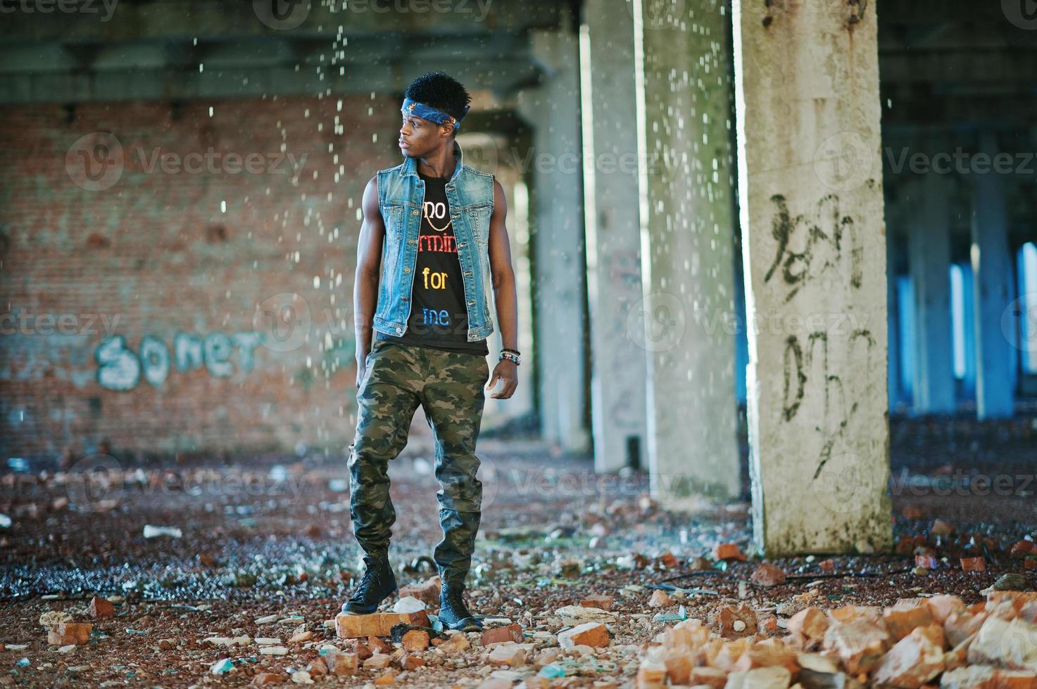 schwarzer Afroamerikaner, Gangsta-Rap-Sänger foto