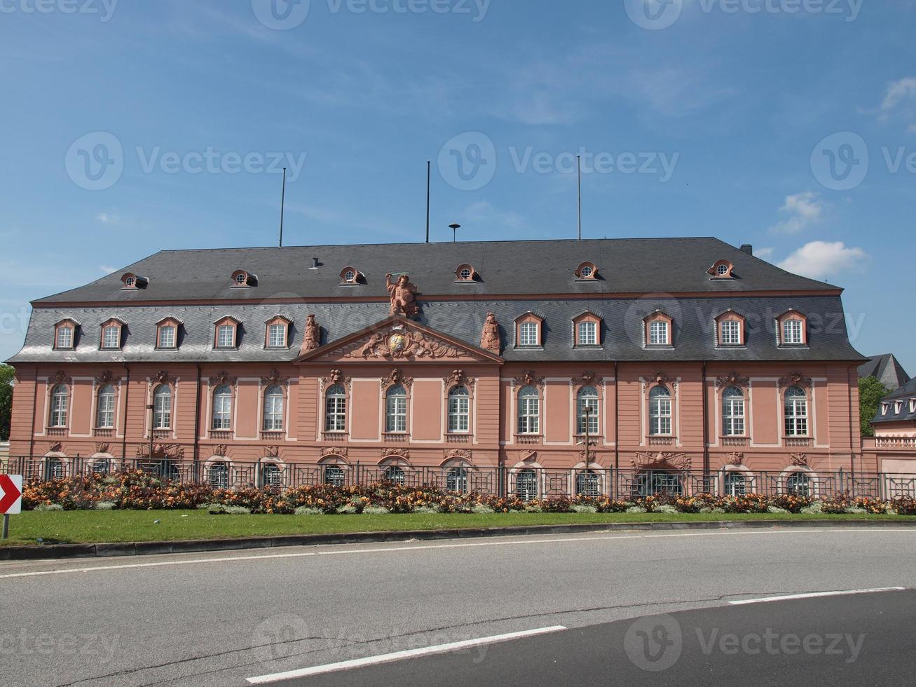 staatskanzlei staatsstempel im hauptteil foto